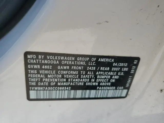 2012 VOLKSWAGEN PASSAT SE  