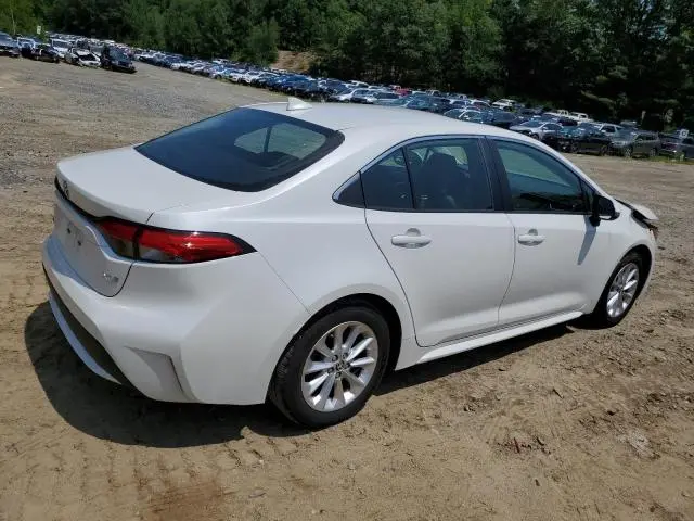 2020 TOYOTA COROLLA XLE  
