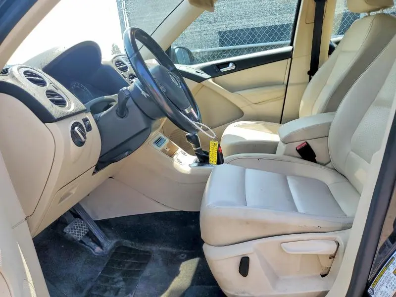 2017 VOLKSWAGEN TIGUAN S  