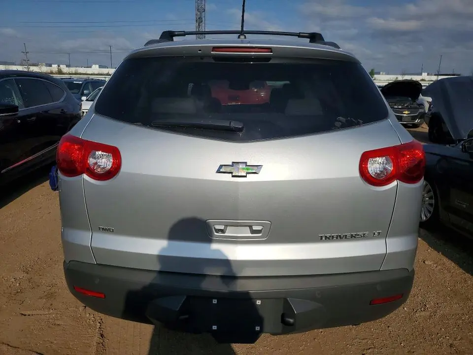 2012 CHEVROLET TRAVERSE LT  