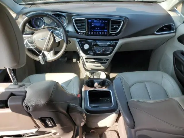 2017 CHRYSLER PACIFICA TOURING L PLUS  