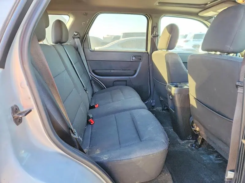 2011 FORD ESCAPE XLT  