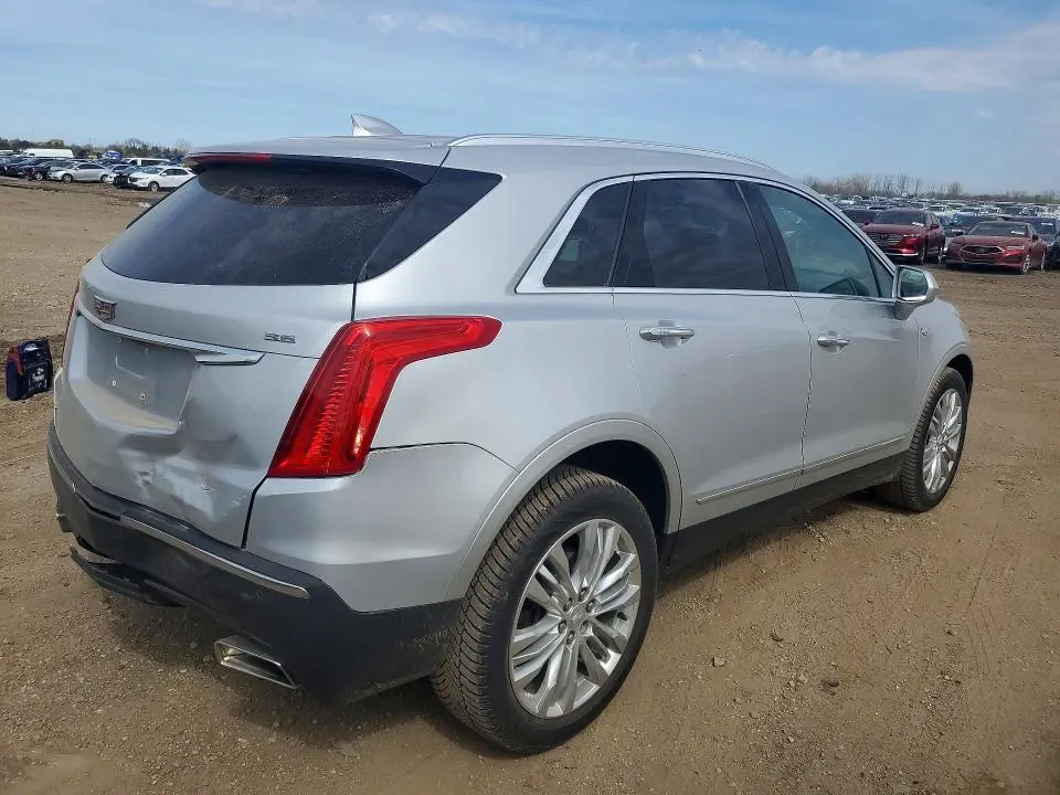 2017 CADILLAC XT5 PREMIUM LUXURY  