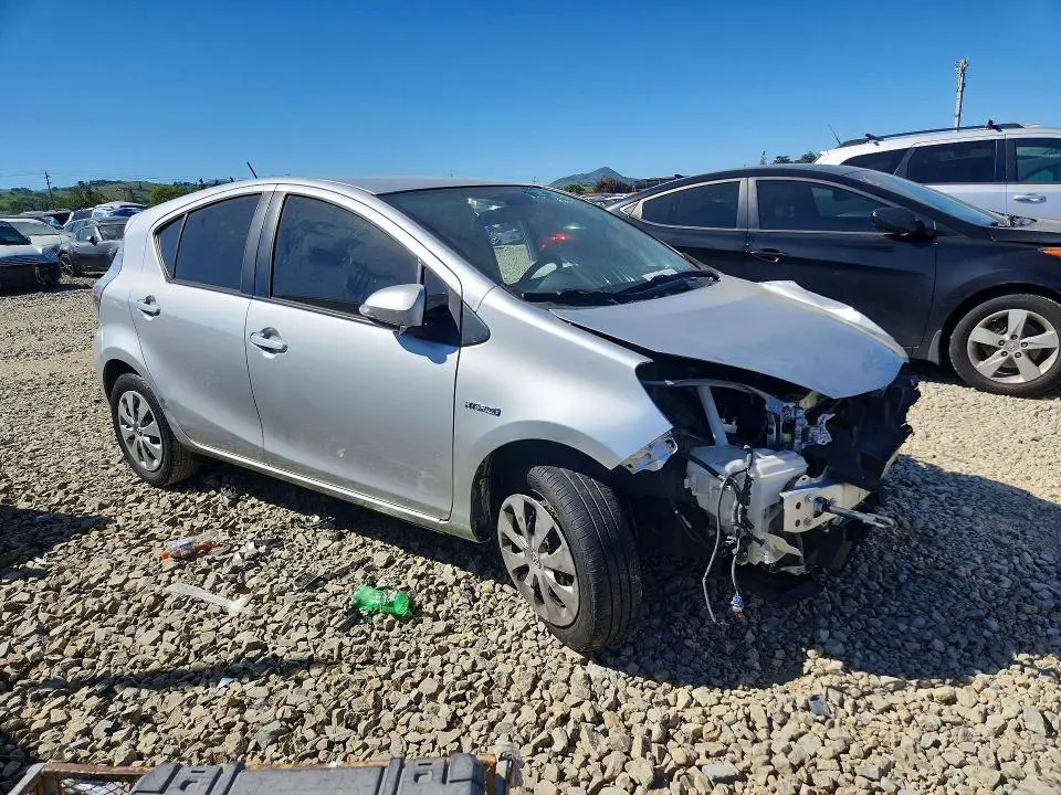 2014 TOYOTA PRIUS C ONE  