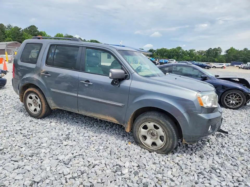 2011 HONDA PILOT TOURING  