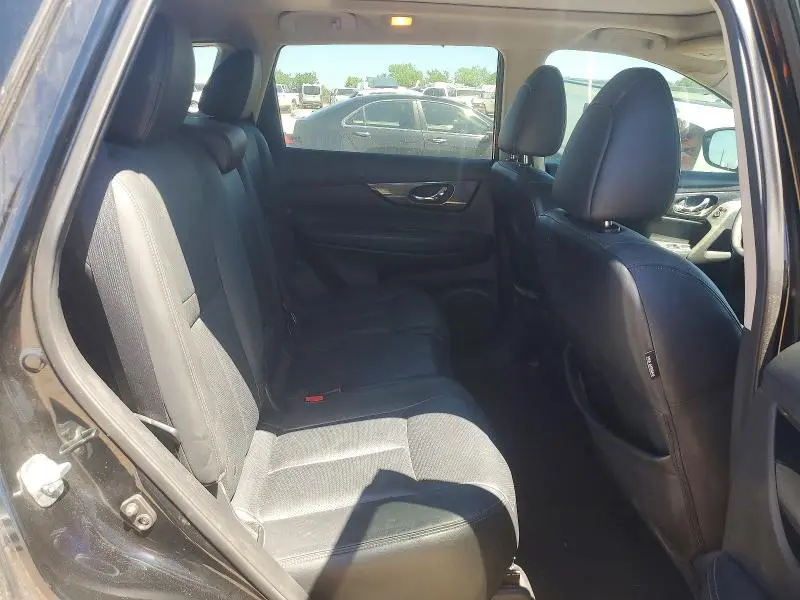 2015 NISSAN ROGUE SL  
