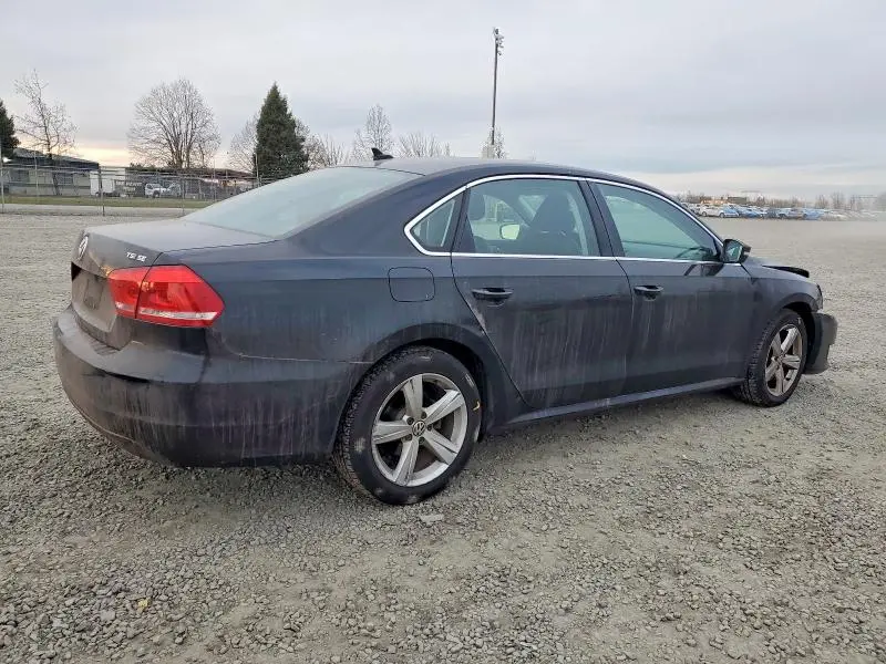 2015 VOLKSWAGEN PASSAT SE  