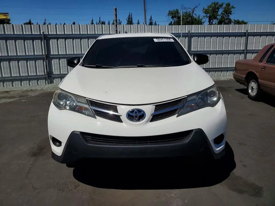 2013 TOYOTA RAV4 LE  