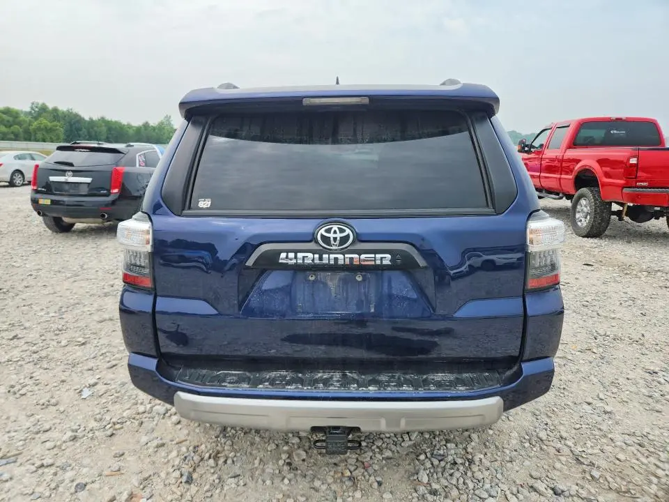 2022 TOYOTA 4RUNNER TRD OFF-ROAD  