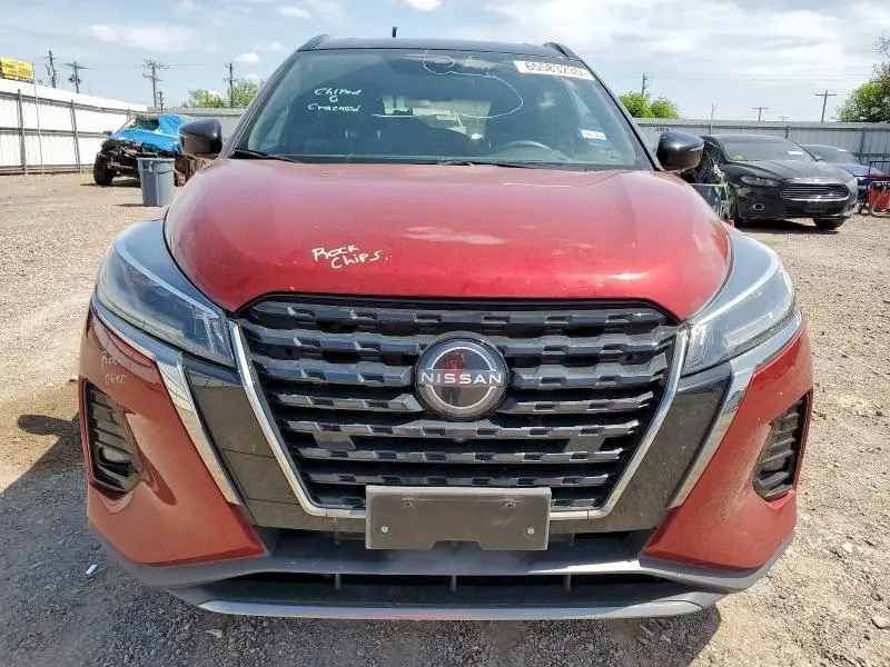 2023 NISSAN KICKS SR  