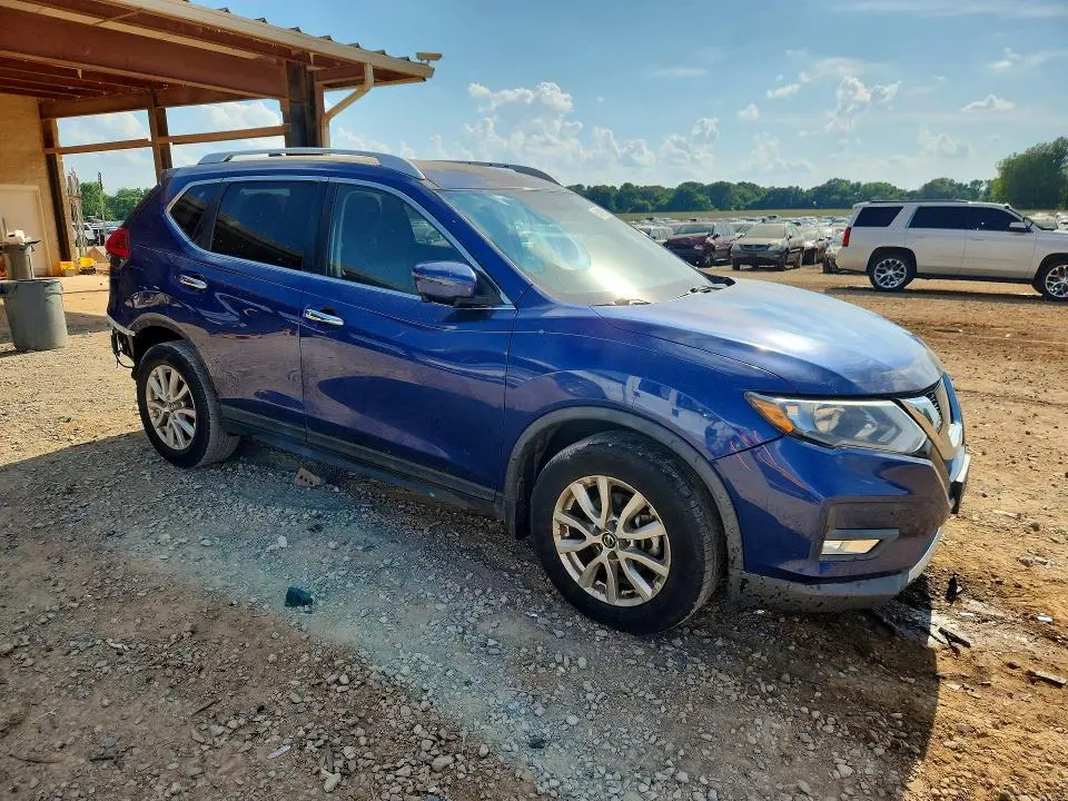 2017 NISSAN ROGUE SV  