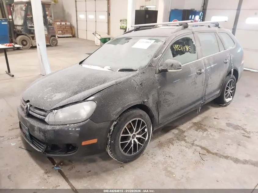 2013 VOLKSWAGEN JETTA SPORTWAGEN 2.5L S