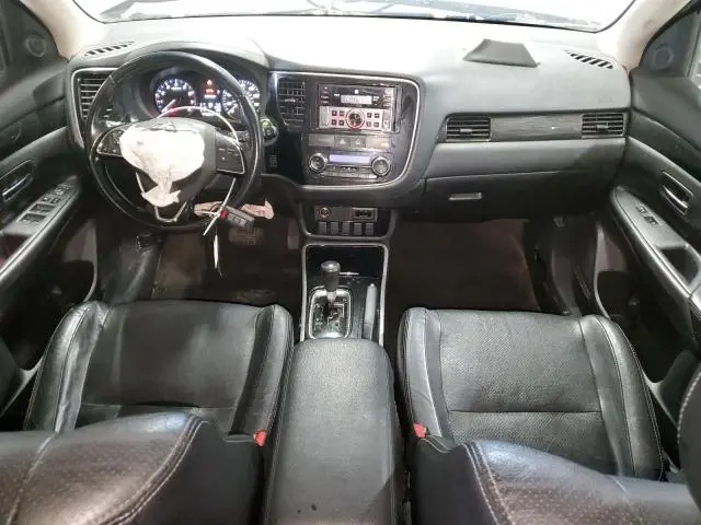 2017 MITSUBISHI OUTLANDER SE  