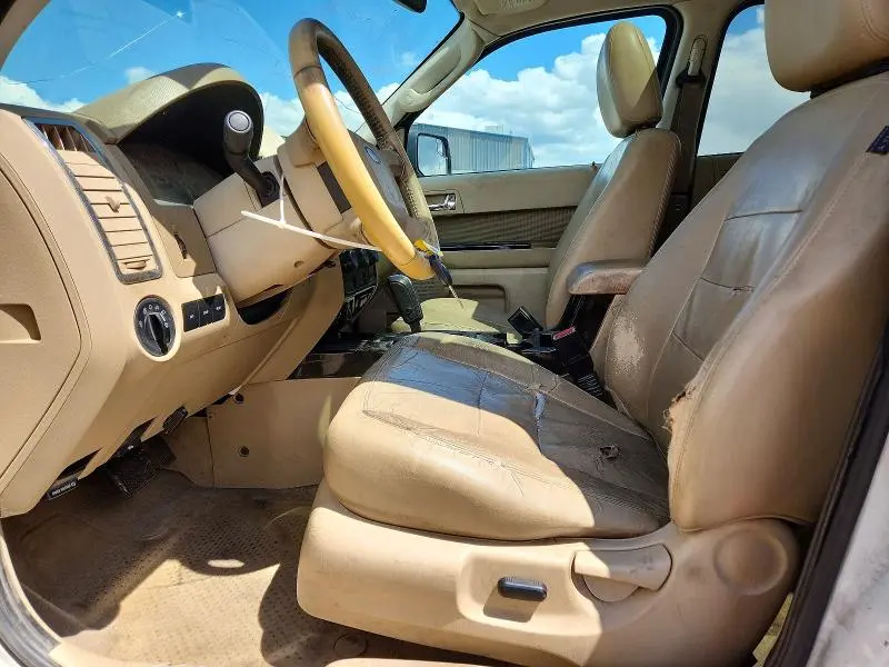 2011 FORD ESCAPE LIMITED  