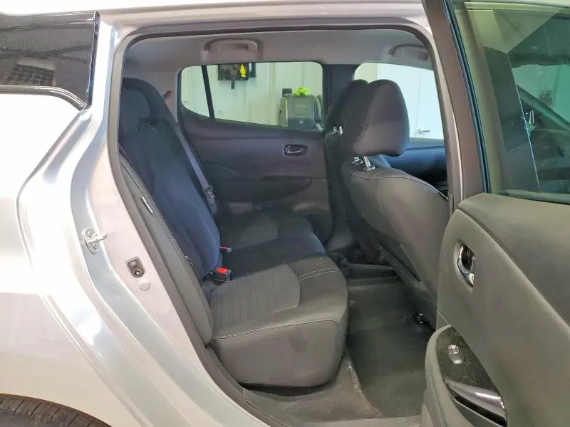 2024 NISSAN LEAF SV PLUS  