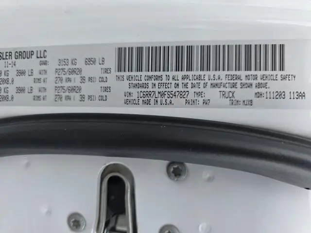 2015 RAM 1500 SLT  