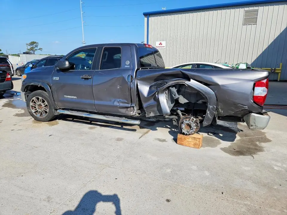 2015 TOYOTA TUNDRA SR5  