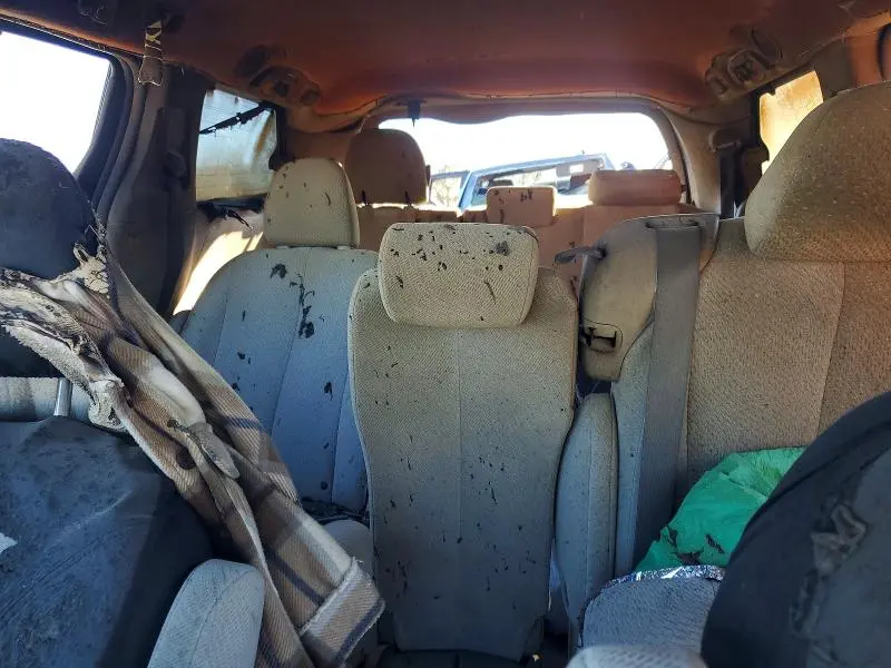 2011 TOYOTA SIENNA LE  