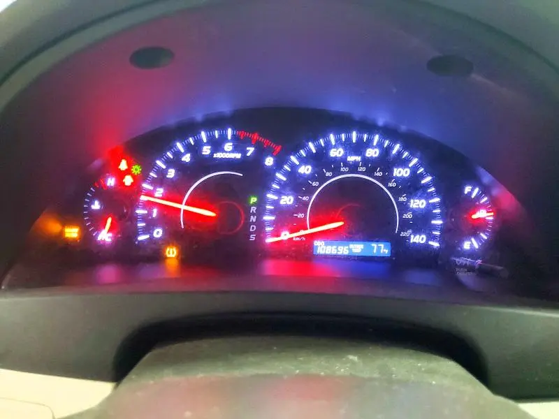 2011 TOYOTA CAMRY LE  