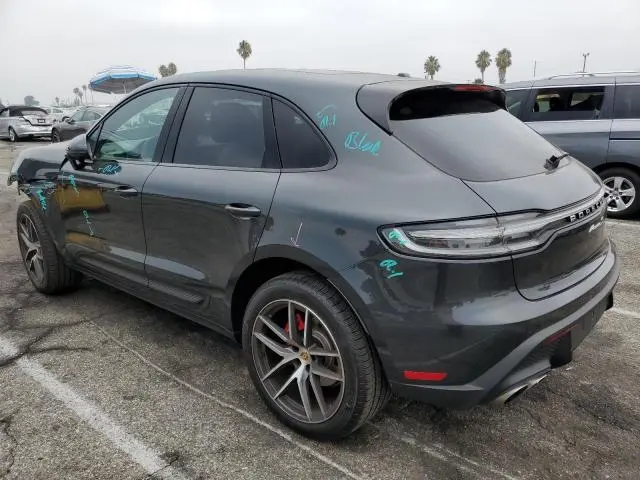 2024 PORSCHE MACAN S  