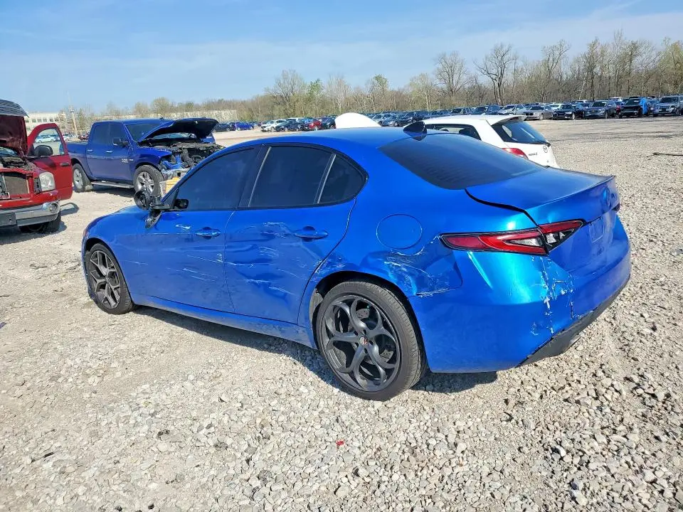 2021 ALFA ROMEO GIULIA SPORT  