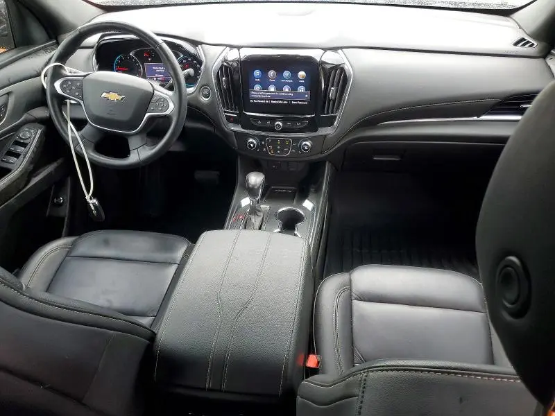 2022 CHEVROLET TRAVERSE LT  
