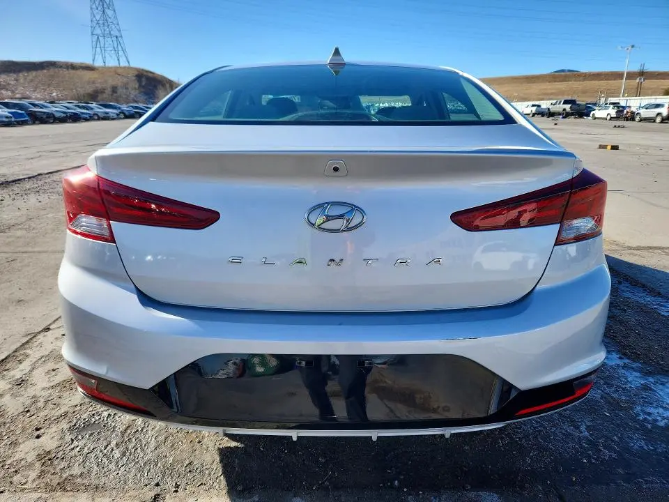 2019 HYUNDAI ELANTRA SEL  