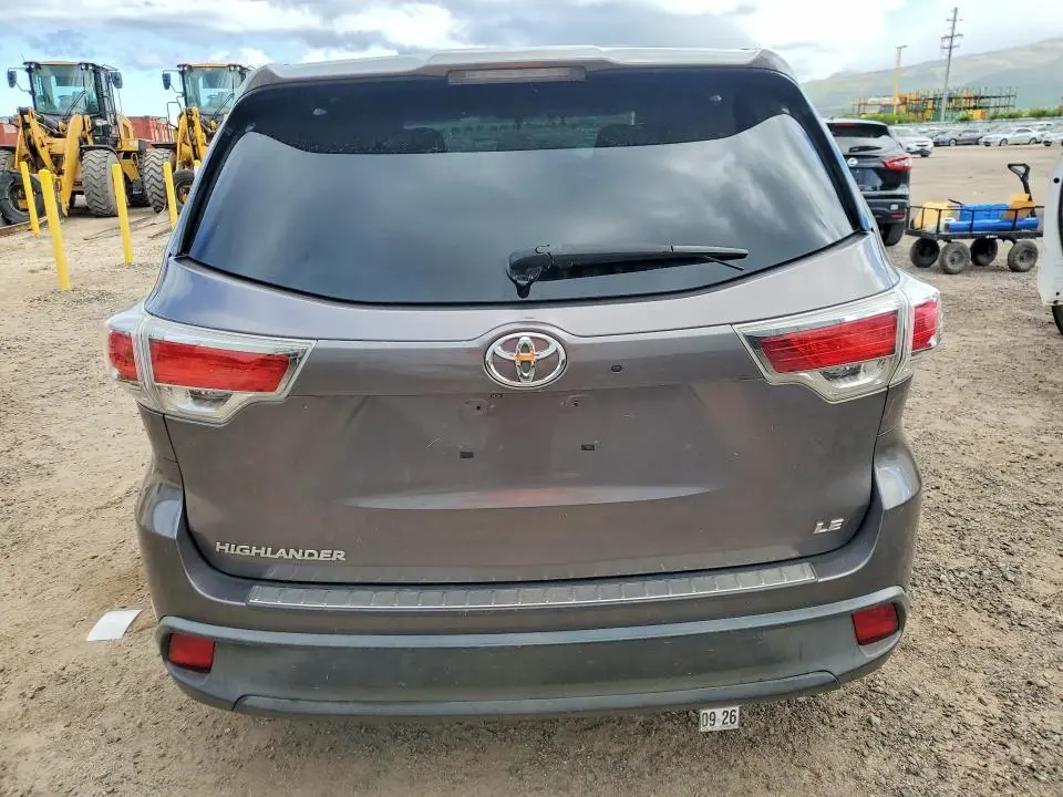 2014 TOYOTA HIGHLANDER LE  