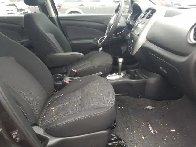 2015 NISSAN VERSA S