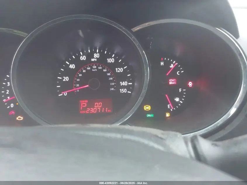 2012 KIA SORENTO LX