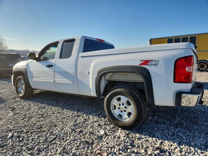 2011 CHEVROLET SILVERADO K1500 LT  