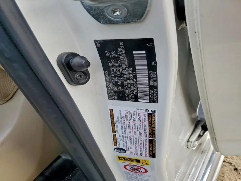 2010 TOYOTA 4RUNNER SR5  