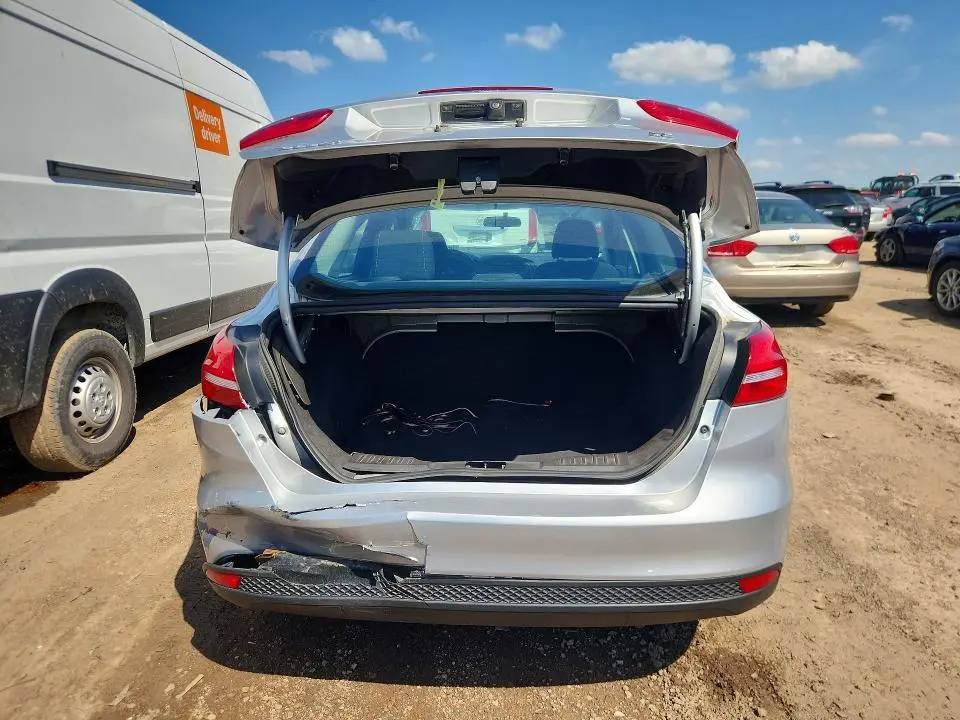 2018 FORD FOCUS SE  