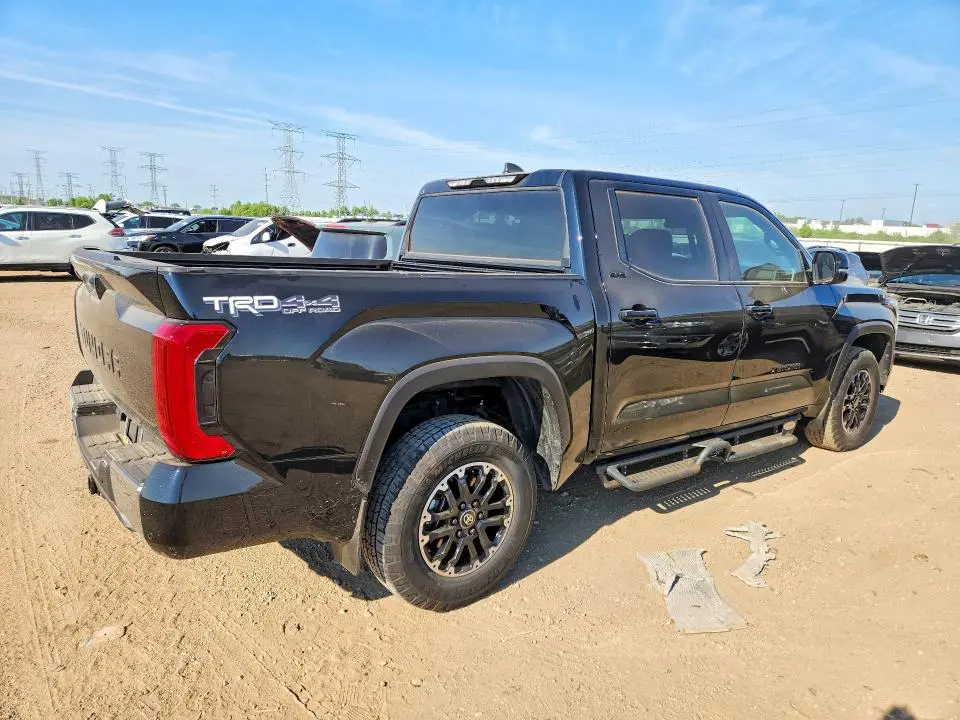 2026 TOYOTA TUNDRA SR5  