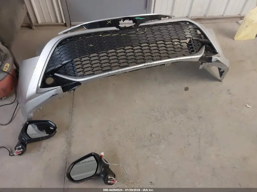 2019 TOYOTA COROLLA XSE