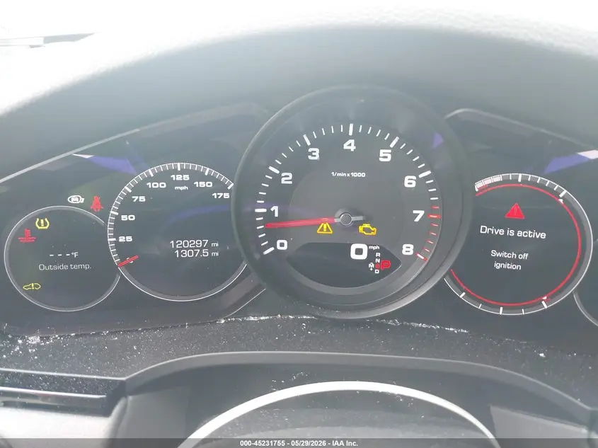 2020 PORSCHE CAYENNE  