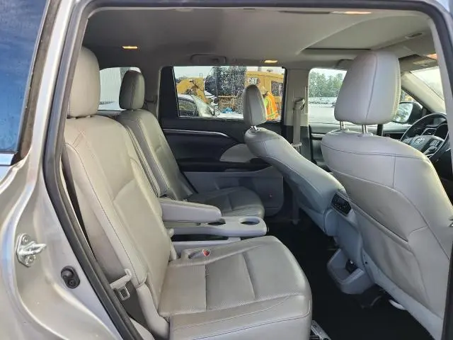 2016 TOYOTA HIGHLANDER LIMITED  