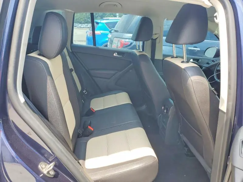 2016 VOLKSWAGEN TIGUAN S  