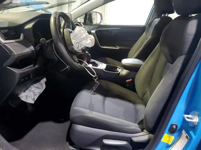 2019 TOYOTA RAV4 LE  
