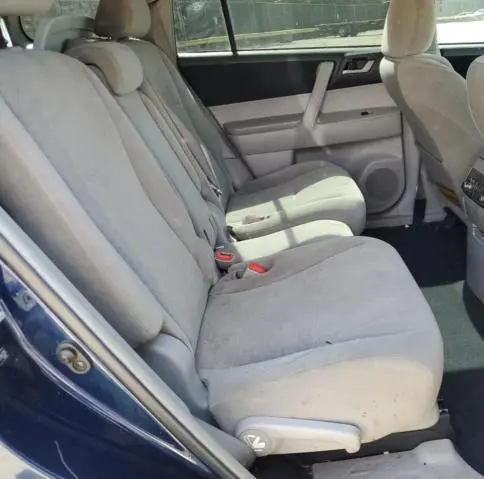 2013 TOYOTA HIGHLANDER BASE  