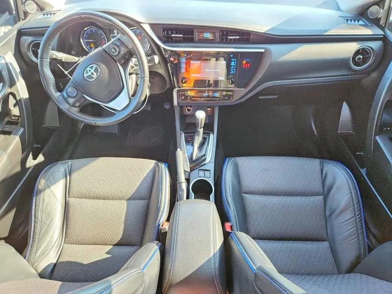 2018 TOYOTA COROLLA SE  