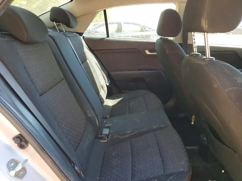 2021 KIA RIO S  