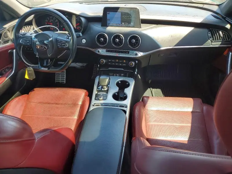 2018 KIA STINGER GT2  