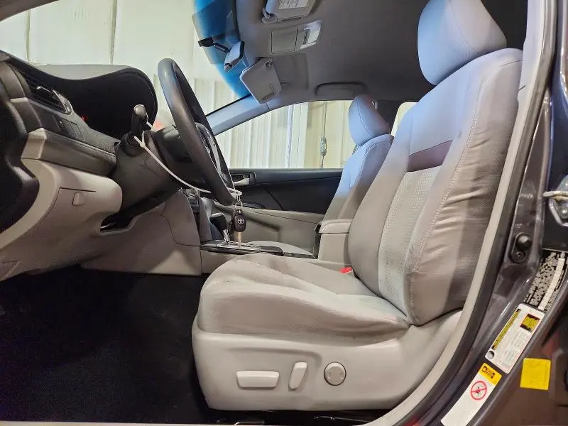 2013 TOYOTA CAMRY LE  