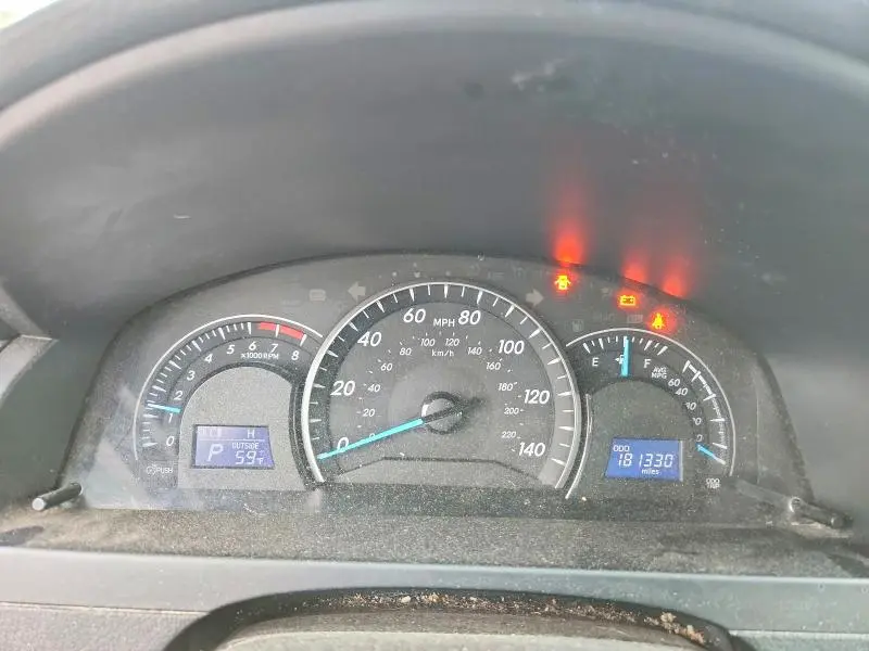 2015 TOYOTA CAMRY LE  