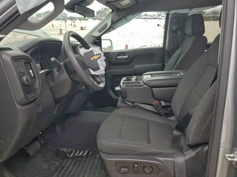 2023 CHEVROLET SILVERADO C1500 CUSTOM  