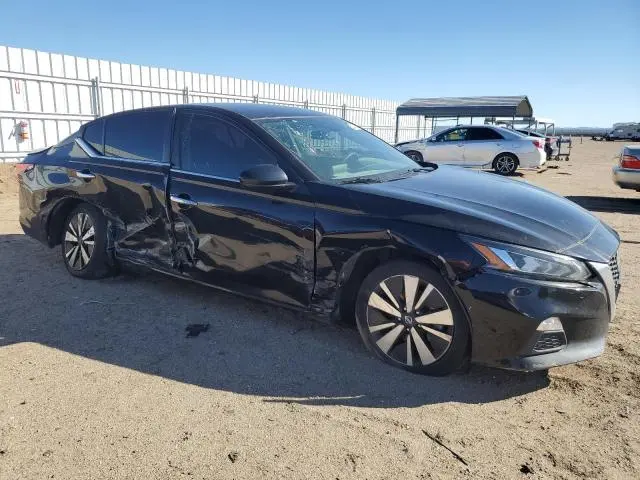 2021 NISSAN ALTIMA SV  
