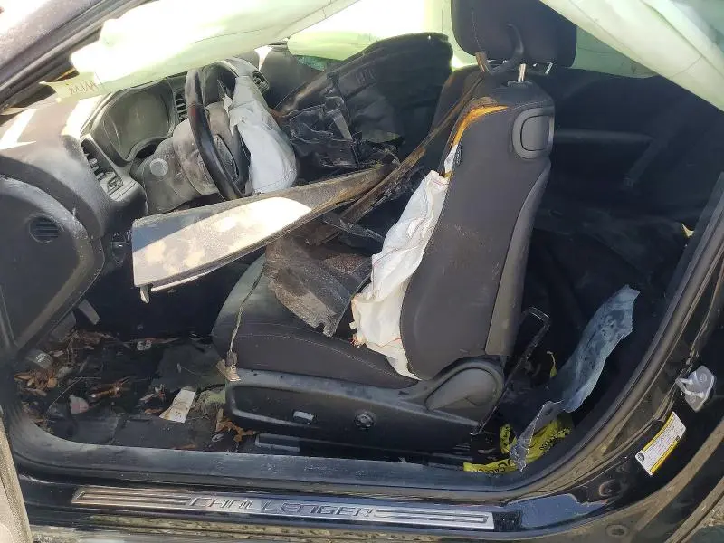 2019 DODGE CHALLENGER SXT  