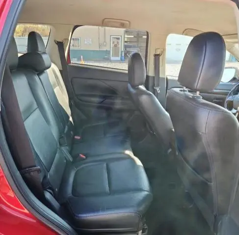 2016 MITSUBISHI OUTLANDER SE  