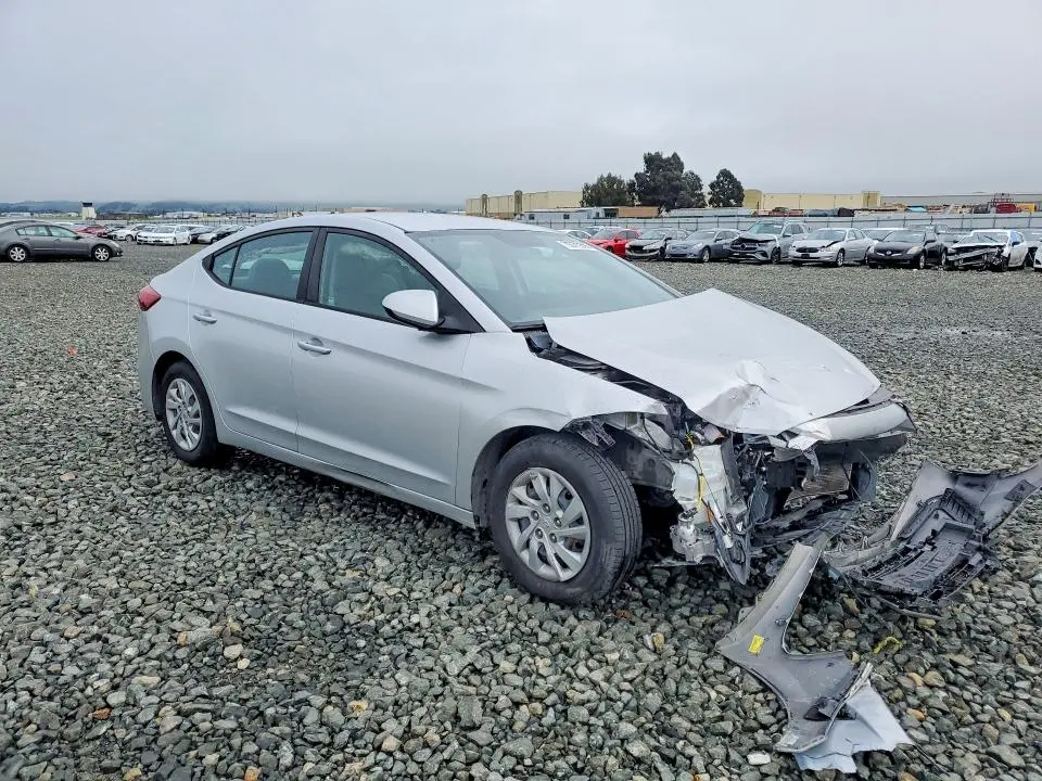 2017 HYUNDAI ELANTRA SE  